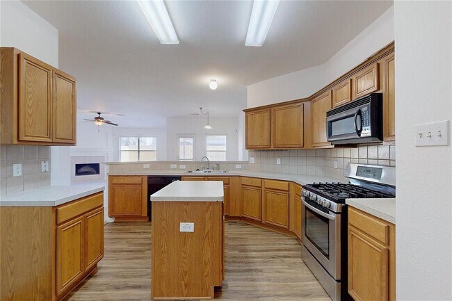 Building Photo - 20226 Sunset Ranch Dr