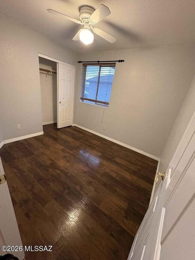 Building Photo - 8885 N Majestic Mountain Dr