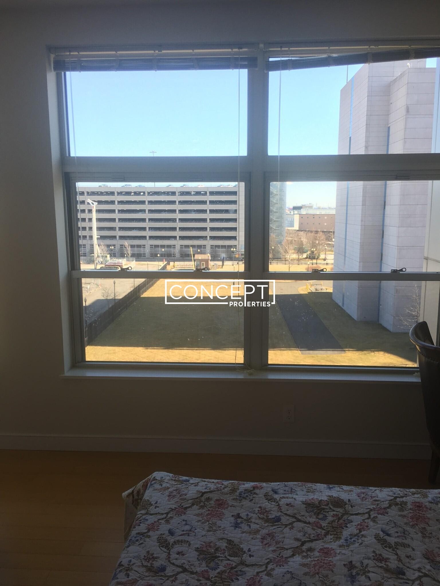 Building Photo - 601 Albany St