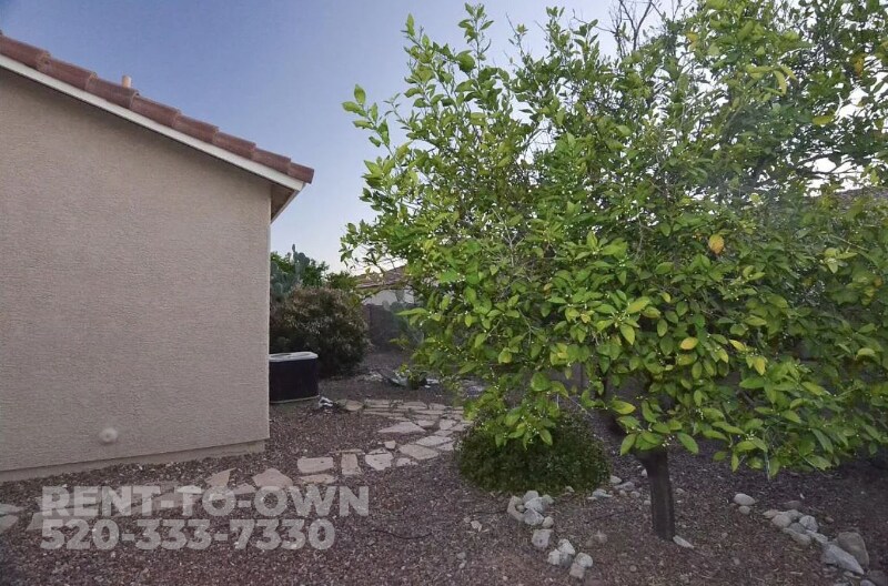 Building Photo - 4964 W Rosebay Dr