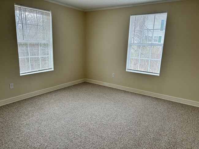 1st bedroom - 1521 Harper Rd