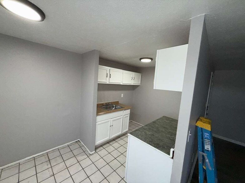 Building Photo - 13540 Superior Rd