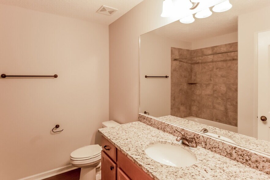 Building Photo - 9500 Eckley Pl