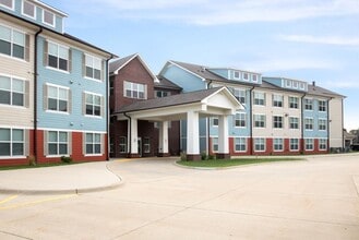 Building Photo - 202 Magnolia Dr