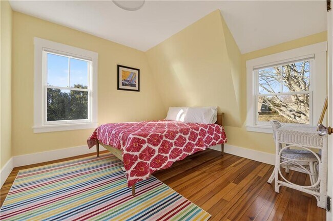 Building Photo - 47 Longfellow Rd