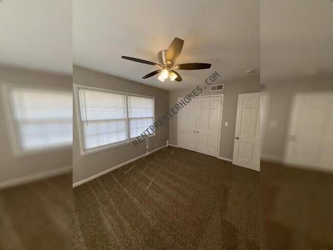 Building Photo - 3903 N Aydelotte Ave