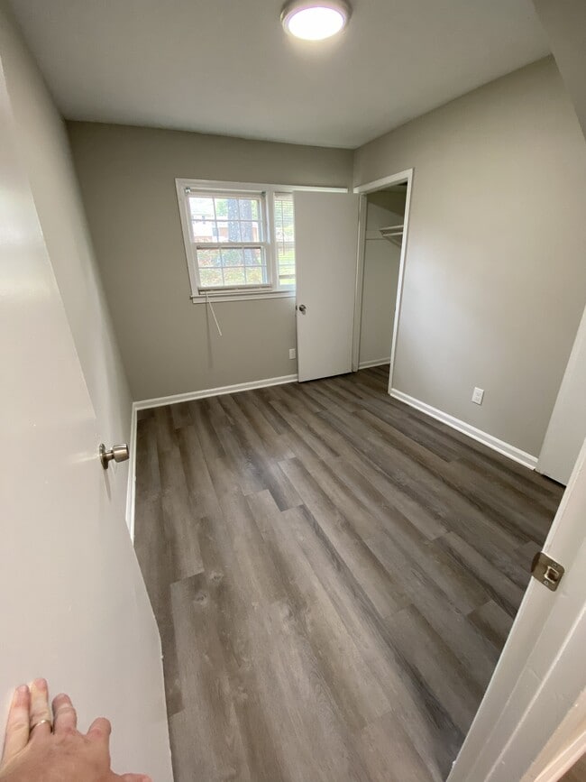 Building Photo - 4253 Ridgefield Ct