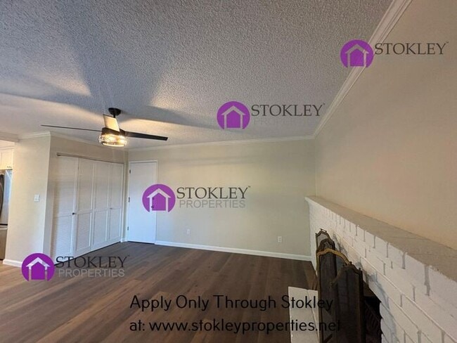 Building Photo - 18 Bonnie Pl