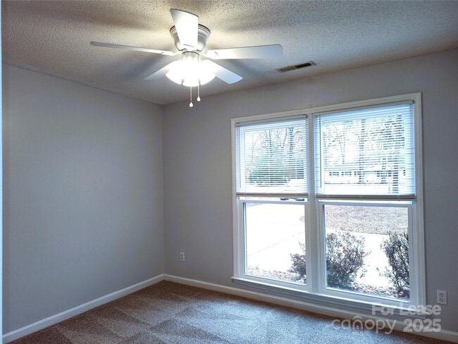 Building Photo - 1901 Timber Ln Dr