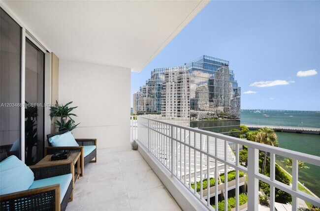 Building Photo - 701 Brickell Key Blvd