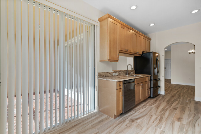 Building Photo - 7543 SW Herrington Ln