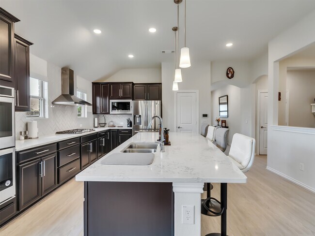 Building Photo - 27997 Lone Hollow Ln