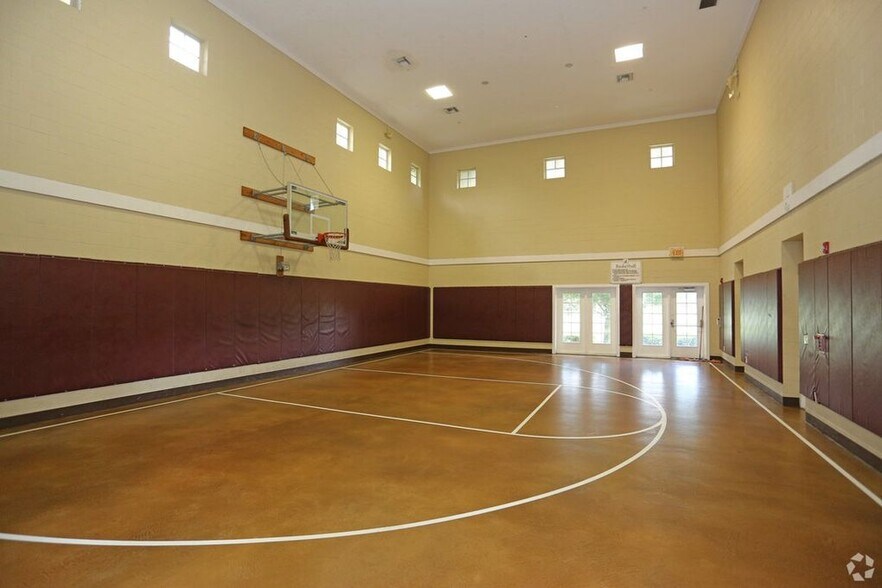 Building Photo - 9415 Crescent Loop Cir