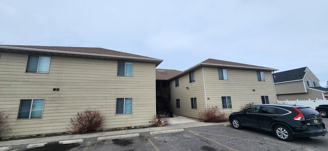 Building Photo - 81 10th St