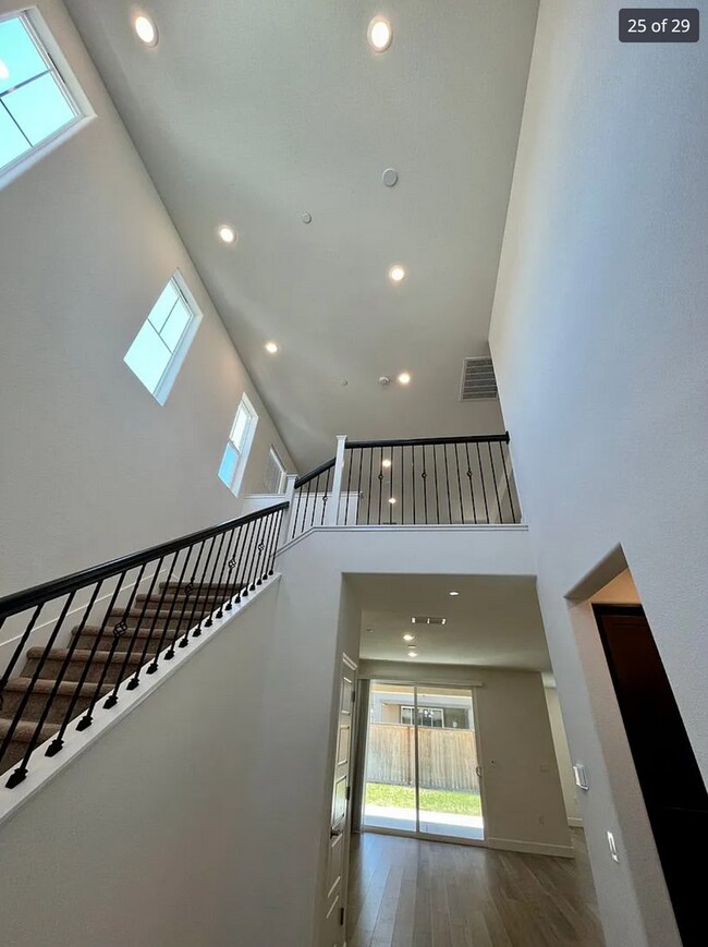 Building Photo - North Lake (Natomas) 4/3+ HUGE Bonus!  WATER VIEW!! - Please read entire ad for viewings!