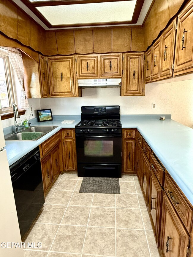 Building Photo - 1738 Onizuka Dr