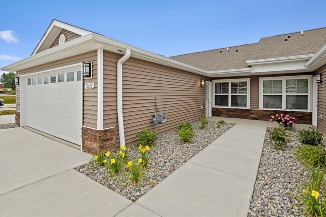 Building Photo - Redwood Batavia Township