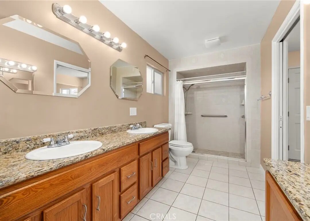 Building Photo - 9551 Joyzelle Dr