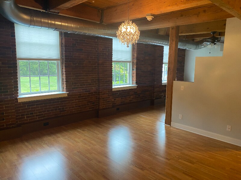 Building Photo - 25 Cedar St