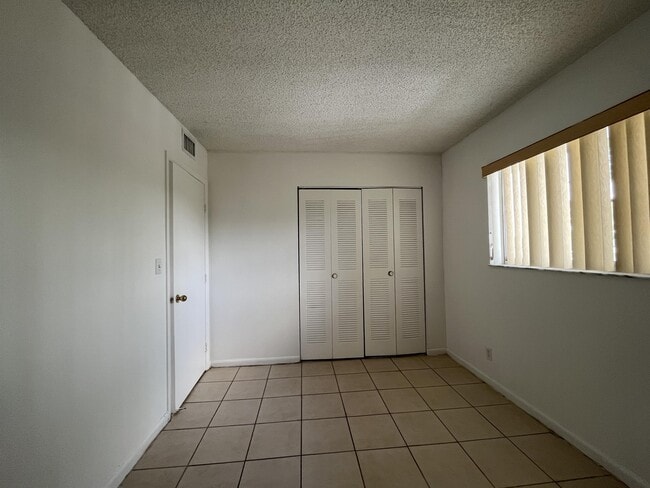Building Photo - 8720 N Sherman Cir
