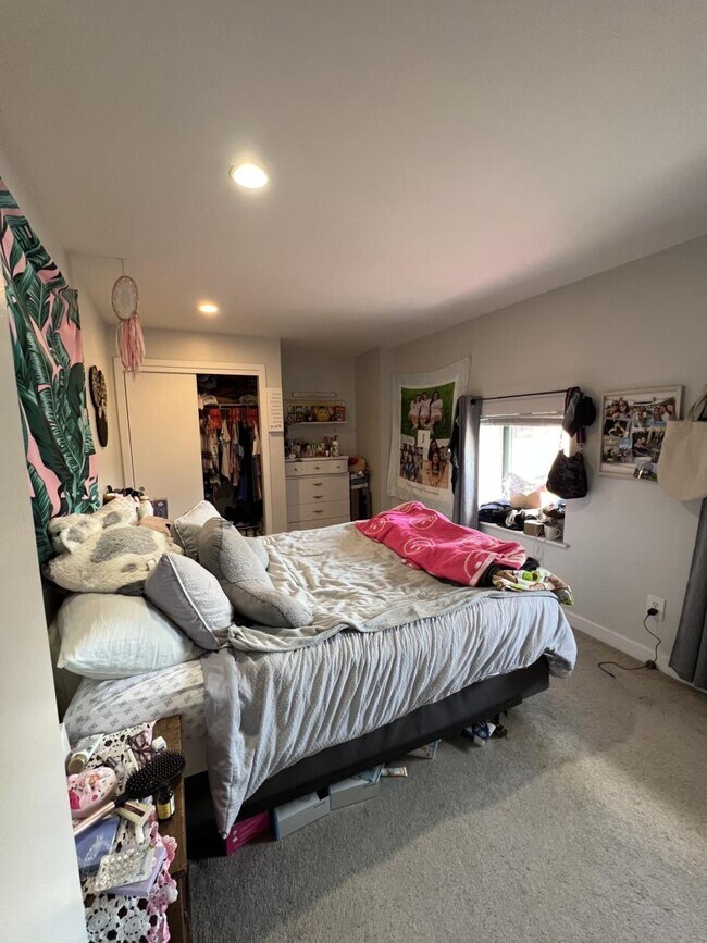 Building Photo - 2 bedroom in Boston MA 02118