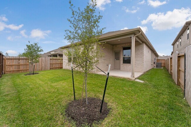 Building Photo - 14483 Cedar Ledge Ln
