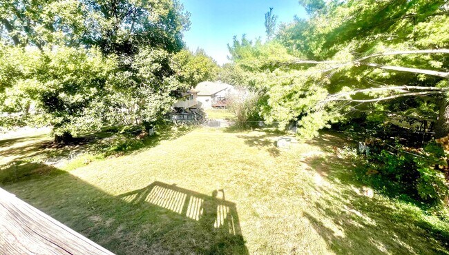 Building Photo - Beautiful 4 bed, 2 bath house at $1,795