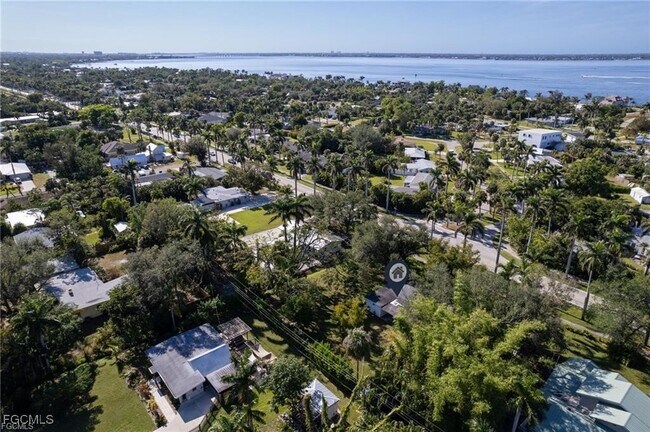 Building Photo - 10461 McGregor Blvd