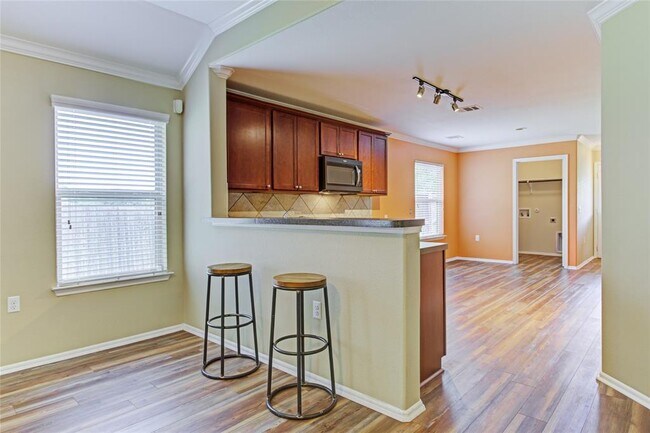 Building Photo - 7000 Crestone Rd
