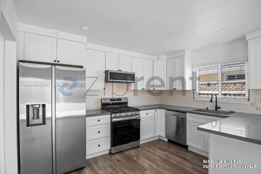 Building Photo - 999 Rawlings Dr