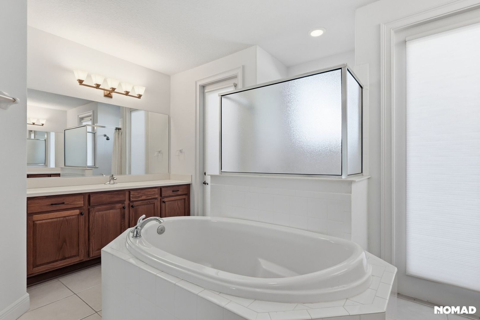 Building Photo - 6109 Spinnaker Loop