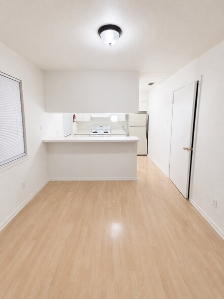 Building Photo - 10819 Baltic Dr