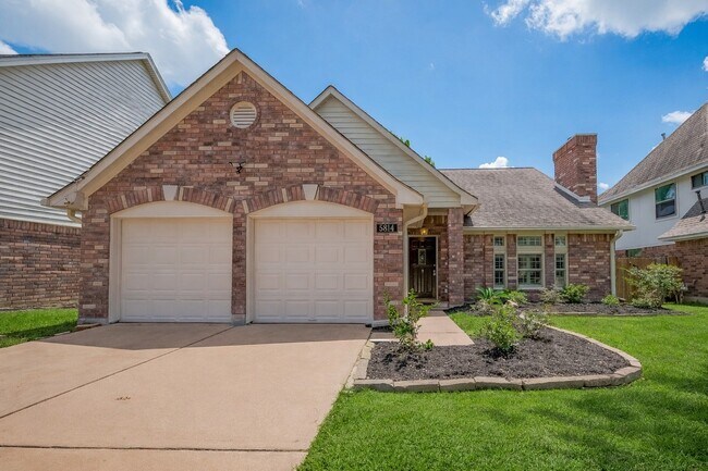 Building Photo - 5814 N Magazine Cir