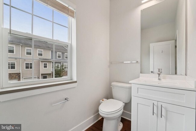 Building Photo - 7728 Lexington Ct