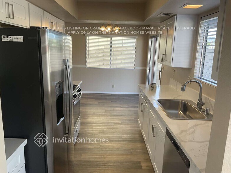 Building Photo - 7008 English Mist Cir