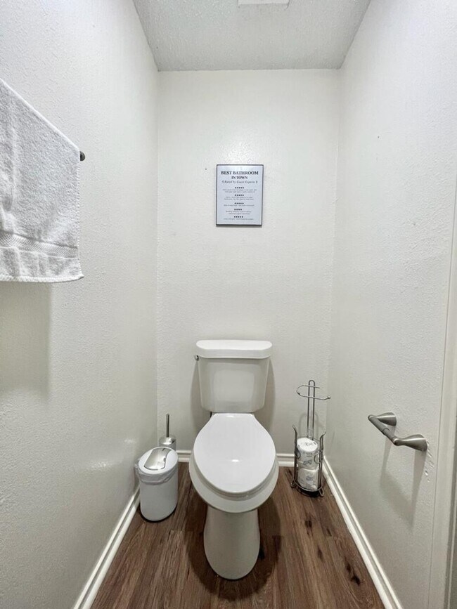 Building Photo - 4601 S 24th St