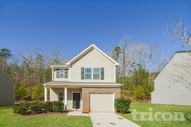 Building Photo - 3323 Lowland Dr