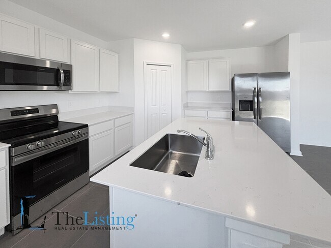 Building Photo - 4810 Katrina Dr