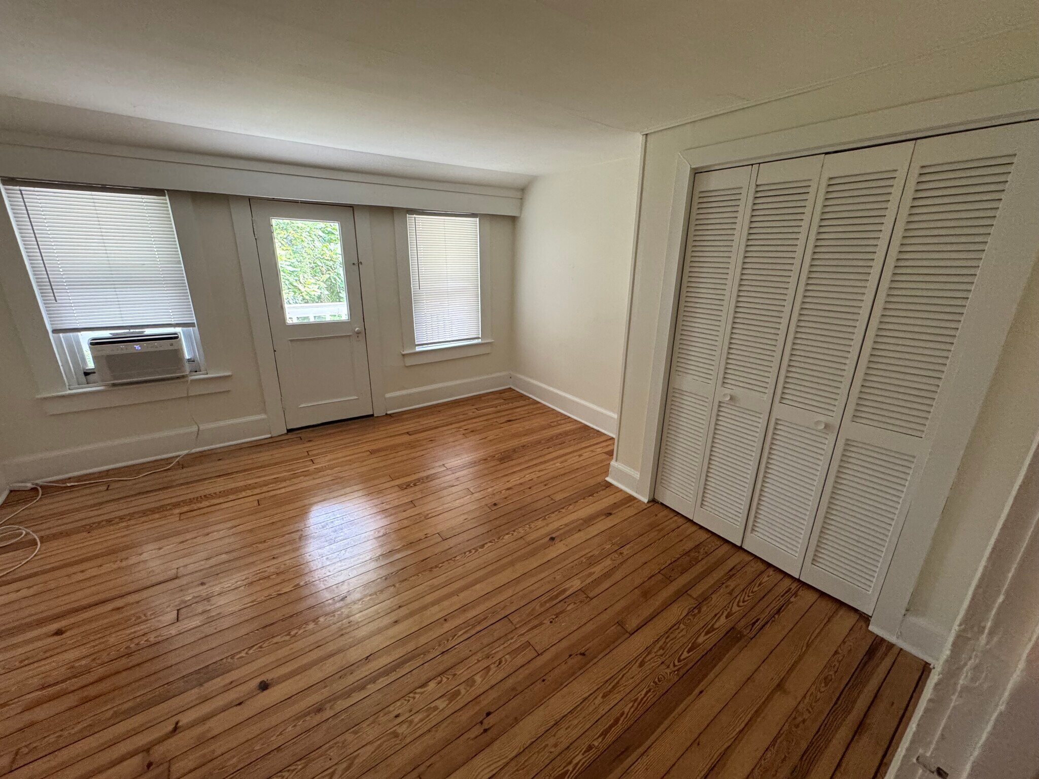 Building Photo - 75 Lanier St