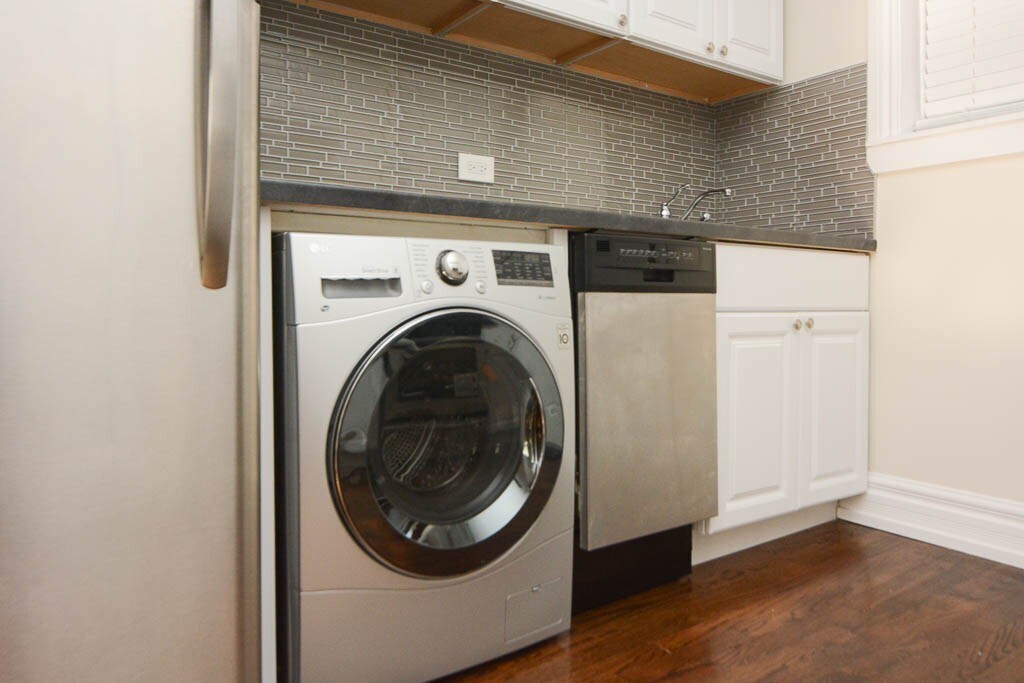 Building Photo - 1112 W Lill Ave