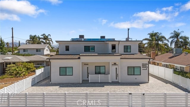 Building Photo - 11142 Woodley Ave