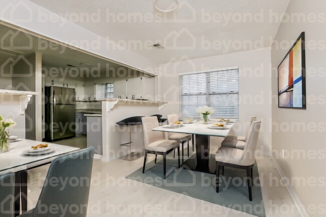 Building Photo - Updated 4 Bed Home in Reservoir with Moder...