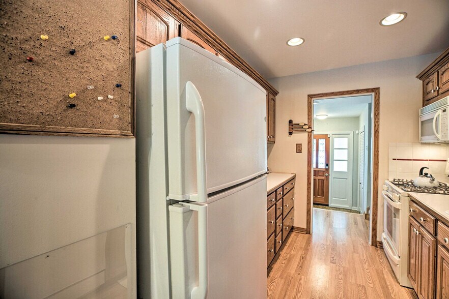 Building Photo - 514 N Arizona Ave