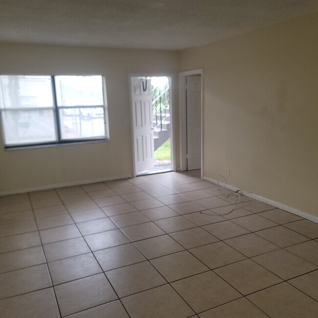 Building Photo - 7311 NW 37th St