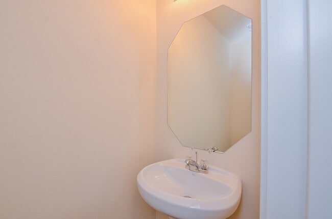 Building Photo - 24226 Ravenna Oaks Ct