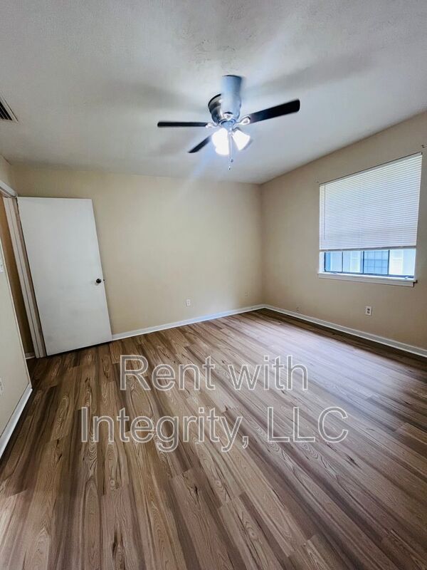 Building Photo - 3207 Jim Lee Rd