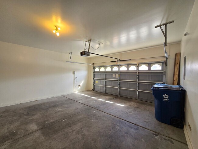 Building Photo - A Fabulous single story home in NW Las Vegas