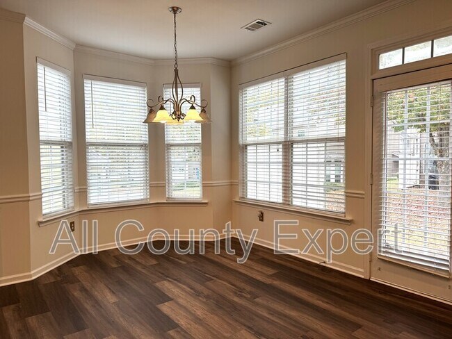 Building Photo - 969 Pierce Ivy Ct NE