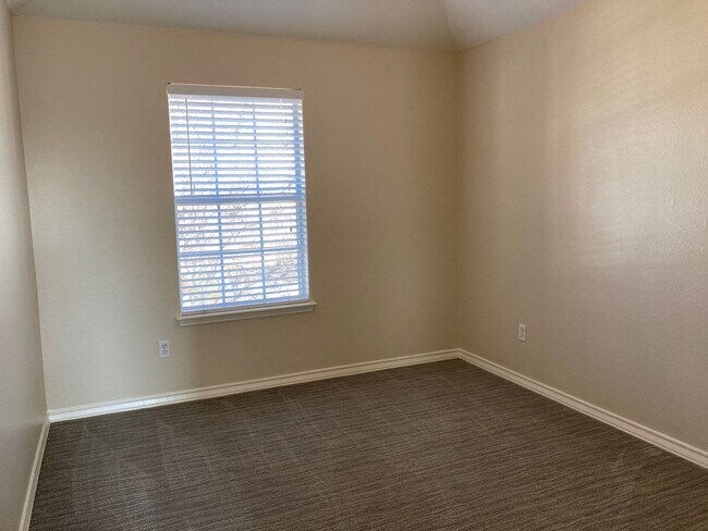 Building Photo - House For Lease in Allen
