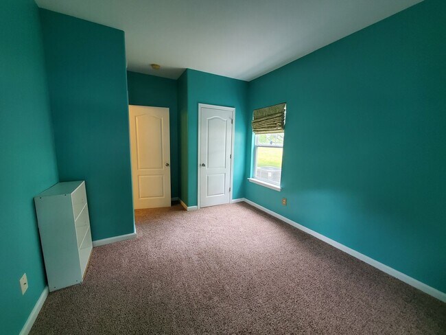 Building Photo - Stunning First-Floor Condo